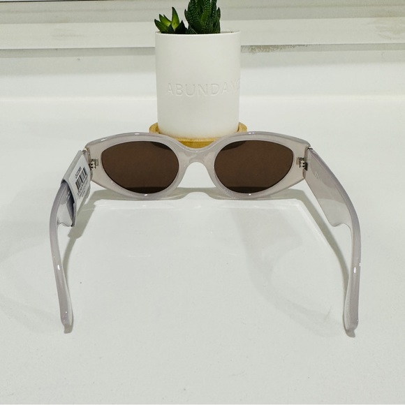 Le Specs Gymplastics In Rocksalt - Picture 3 of 8